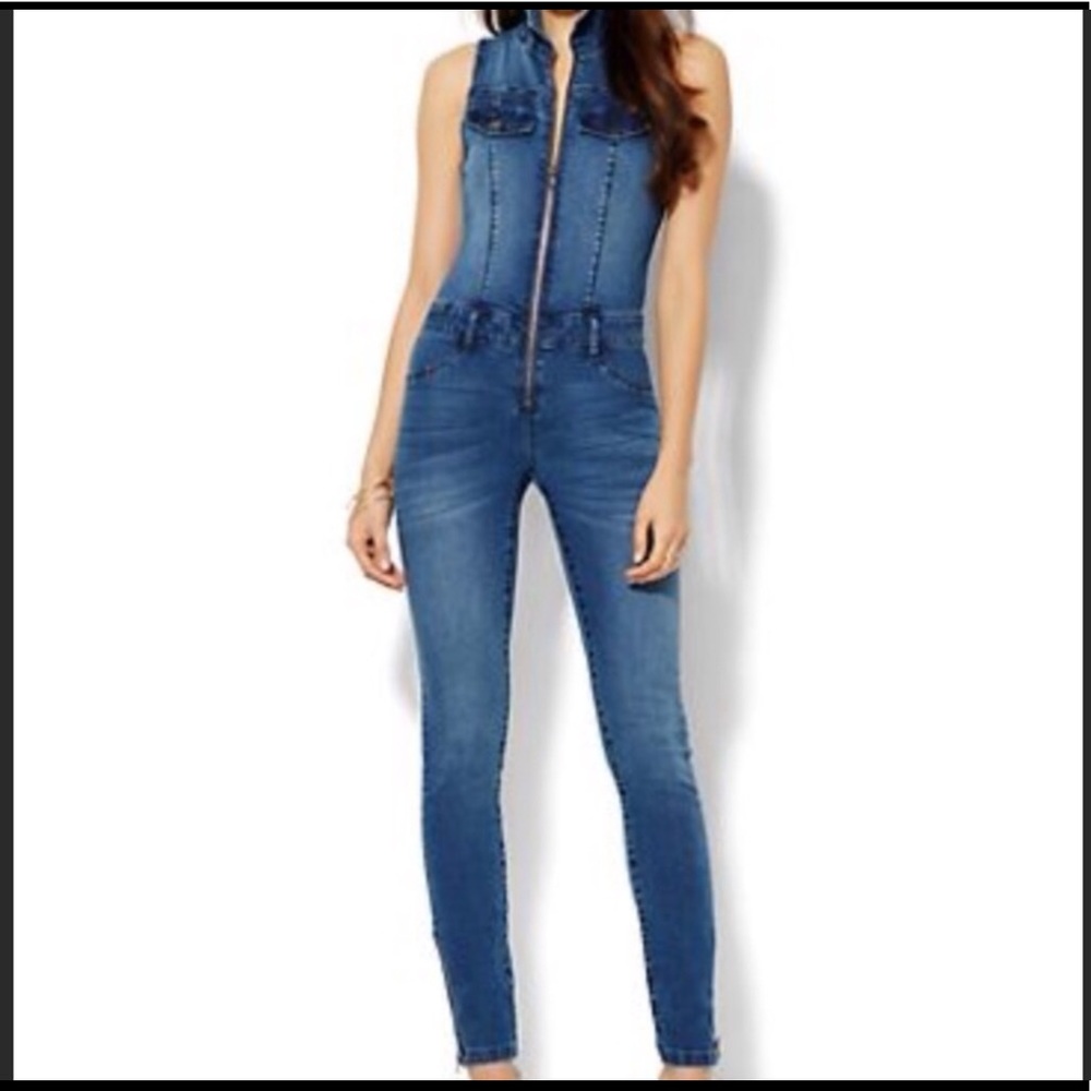 New York & Company Med Jumpsuit NWOT.